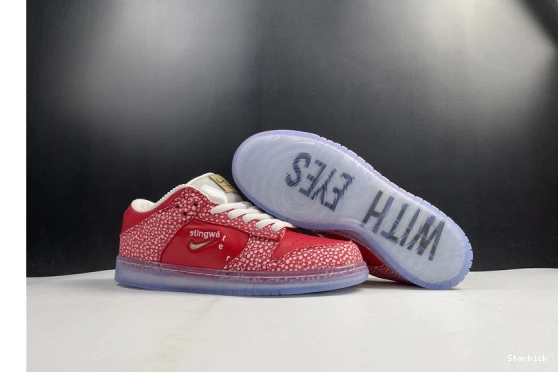 Magic Stingwater Nike Low Dunk DH7650-600 - SB Mushroom 1026